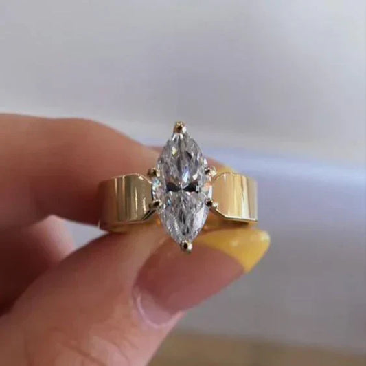 Vintage Crystaline Golden Ring-Mialla Jewelry