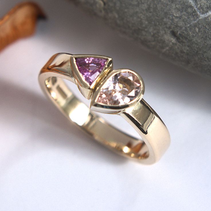 Vintage Pink & Garnet Glass Gold Ring-Mialla Jewelry