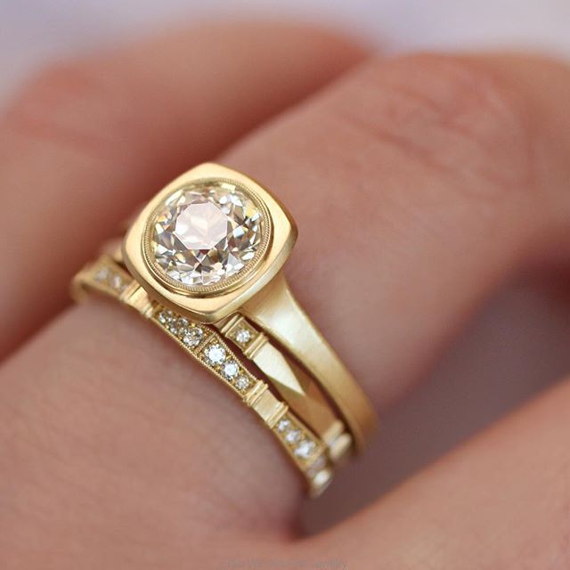Vintage Golden Elegant Ring Set-Mialla Jewelry
