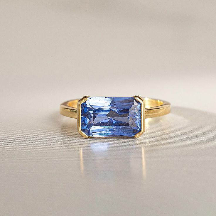 Vintage Rectangular Blue Glass Gold Ring-Mialla Jewelry