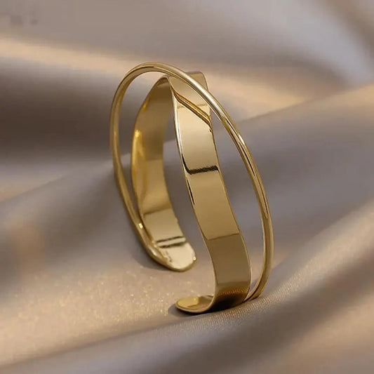 Classic Gold Bracelet-Mialla Jewelry