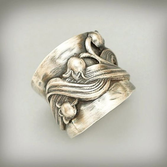 Vintage Silver Wave Ring-Mialla Jewelry
