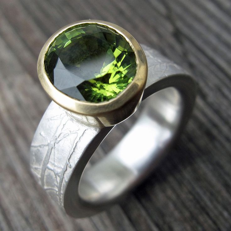 Vintage Olive Bright Glass Silver Ring-Mialla Jewelry