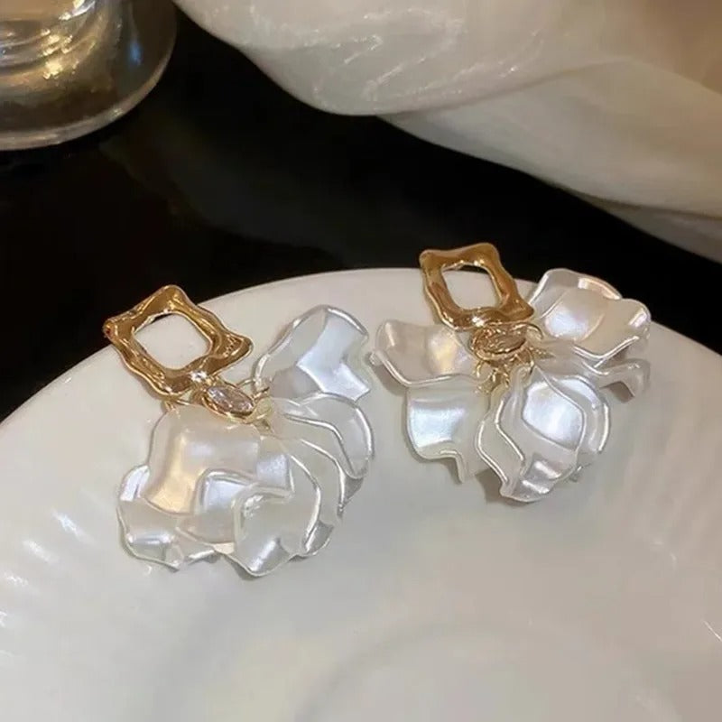 Vintage Gold Frame White Pearl Flower Earrings-Mialla Jewelry