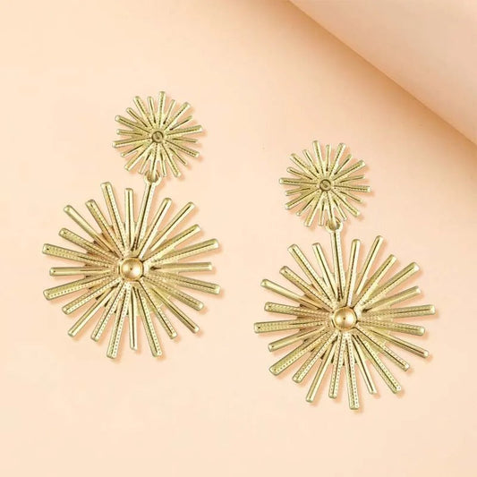Vintage Gold Spiked Sunburst Motif Earrings-Mialla Jewelry
