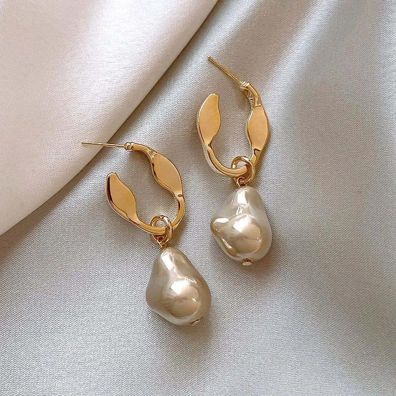 Vintage Gold Tear-Shaped Pearl Earrings-Mialla Jewelry