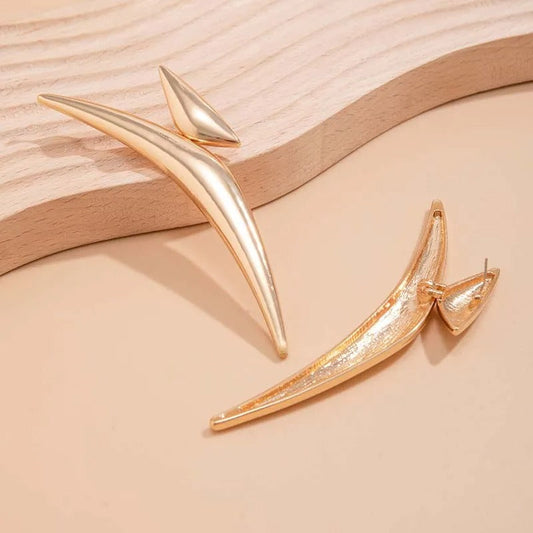 Vintage Gold Asymmetrical Sculpted Earrings-Mialla Jewelry