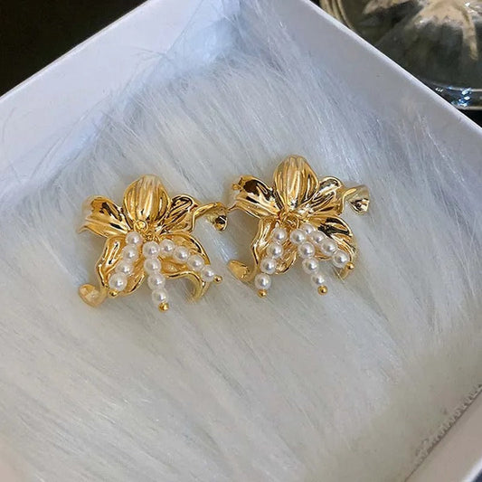 Vintage Gold Floral Pearl Cluster Stud Earrings-Mialla Jewelry