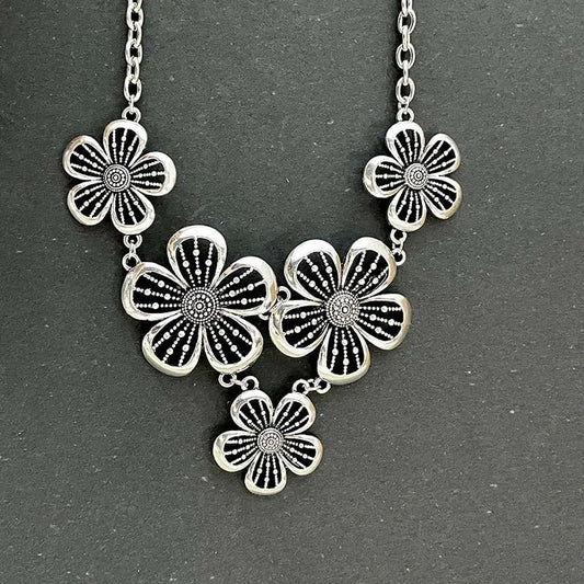 Vintage Black & Silver Flower Pendant Necklace-Mialla Jewelry