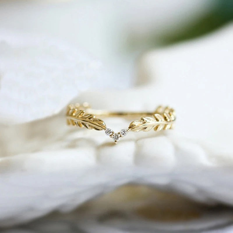 Vintage Gold V-Shaped Leaf Design & Crystal Ring-Mialla Jewelry
