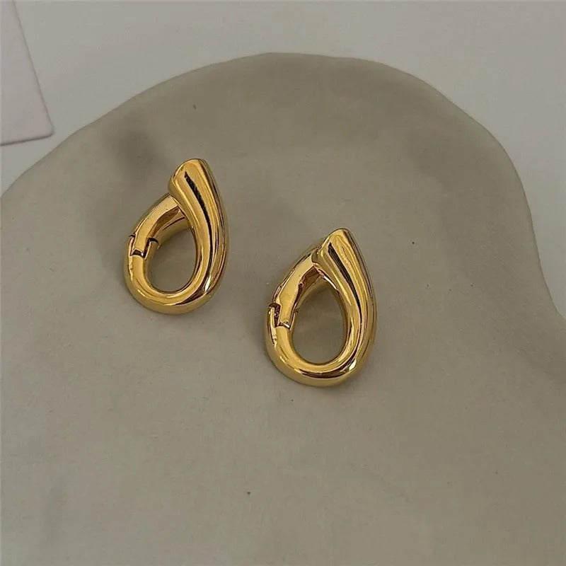 Classic Gold Curved Teardrop Stud Earrings-Mialla Jewelry