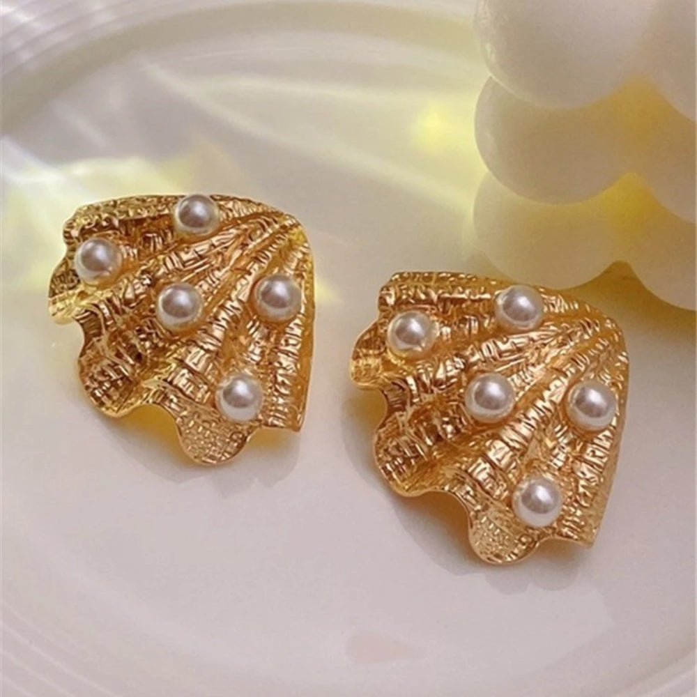 Vintage Gold Shell Pearl Earrings-Mialla Jewelry
