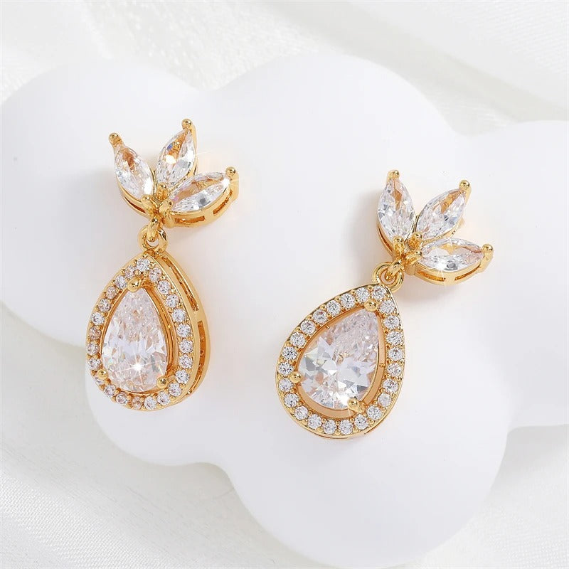 Gold Vintage Teardrop Dangle Earrings-Mialla Jewelry