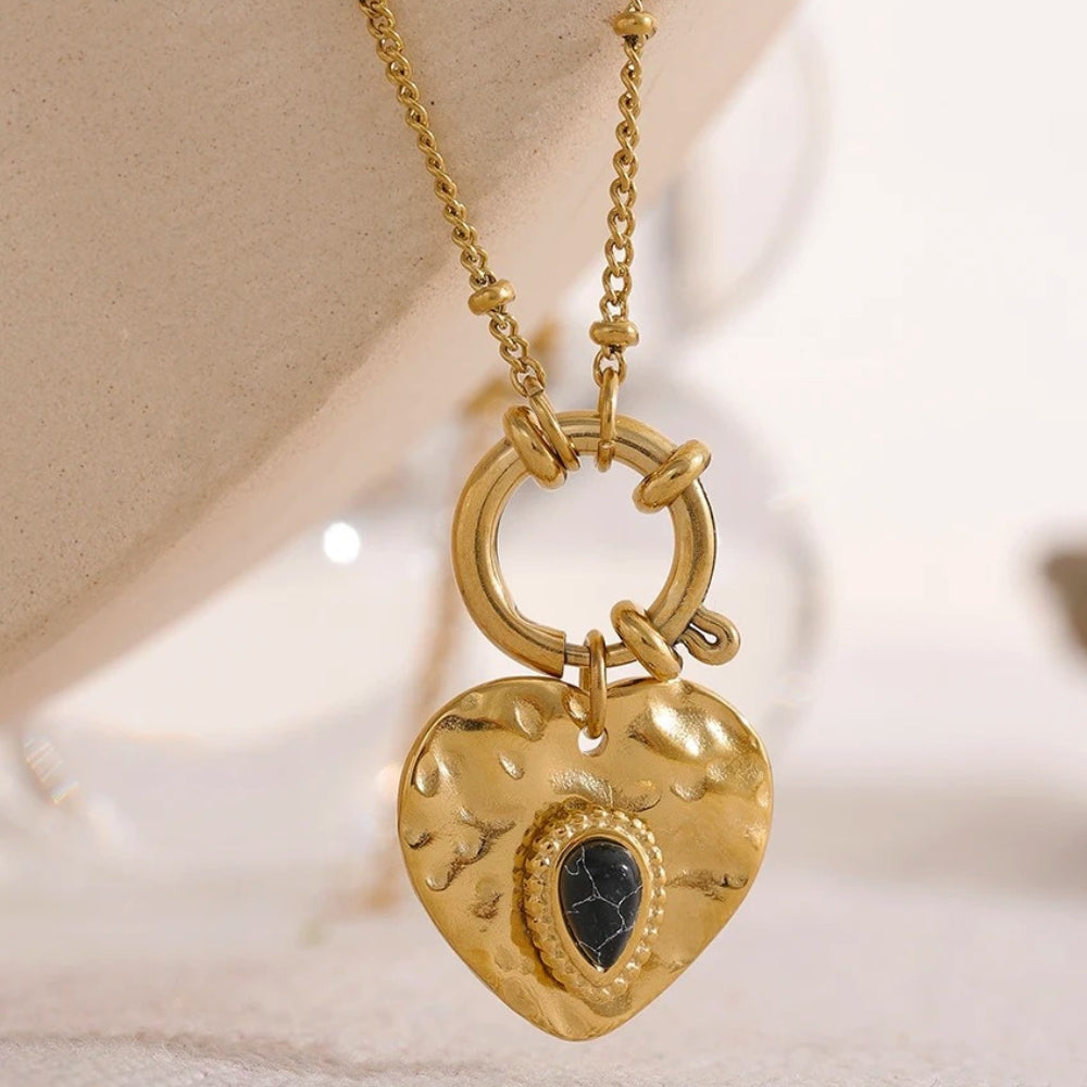 Vintage Black Stone Heart Necklace-Mialla Jewelry