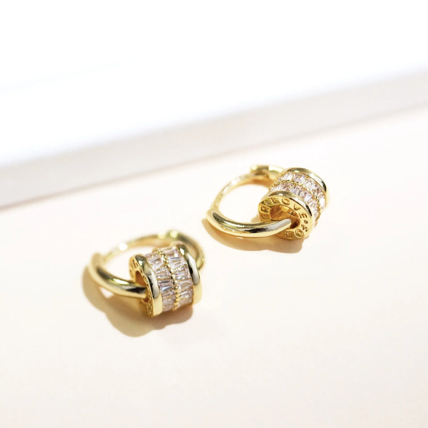 Vintage Gold Rolling Charm Earrings-Mialla Jewelry