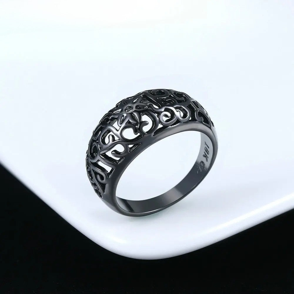 Vintage Black Floral Cut-Out Pattern Ring-Mialla Jewelry