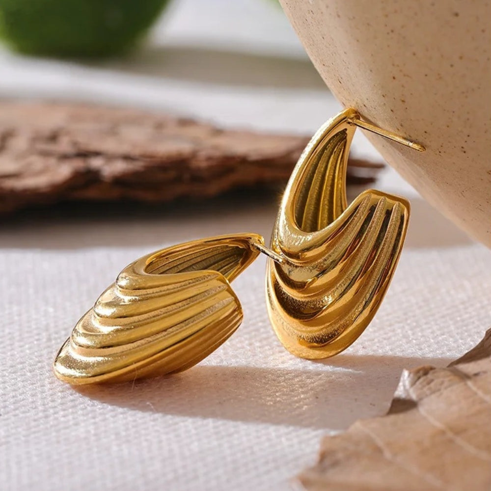 Vintage Gold Geometric Stripe Earrings-Mialla Jewelry